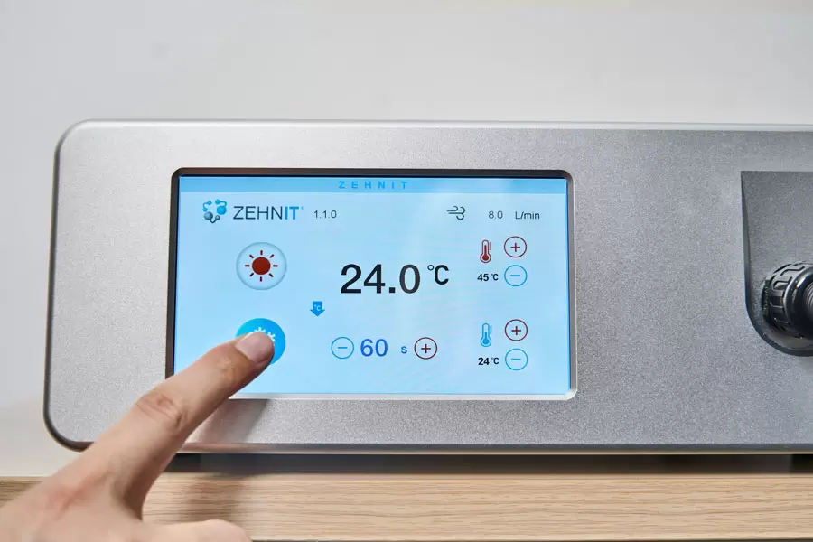 Tela sens&iacute;vel ao toque grande para configura&ccedil;&atilde;o eficiente